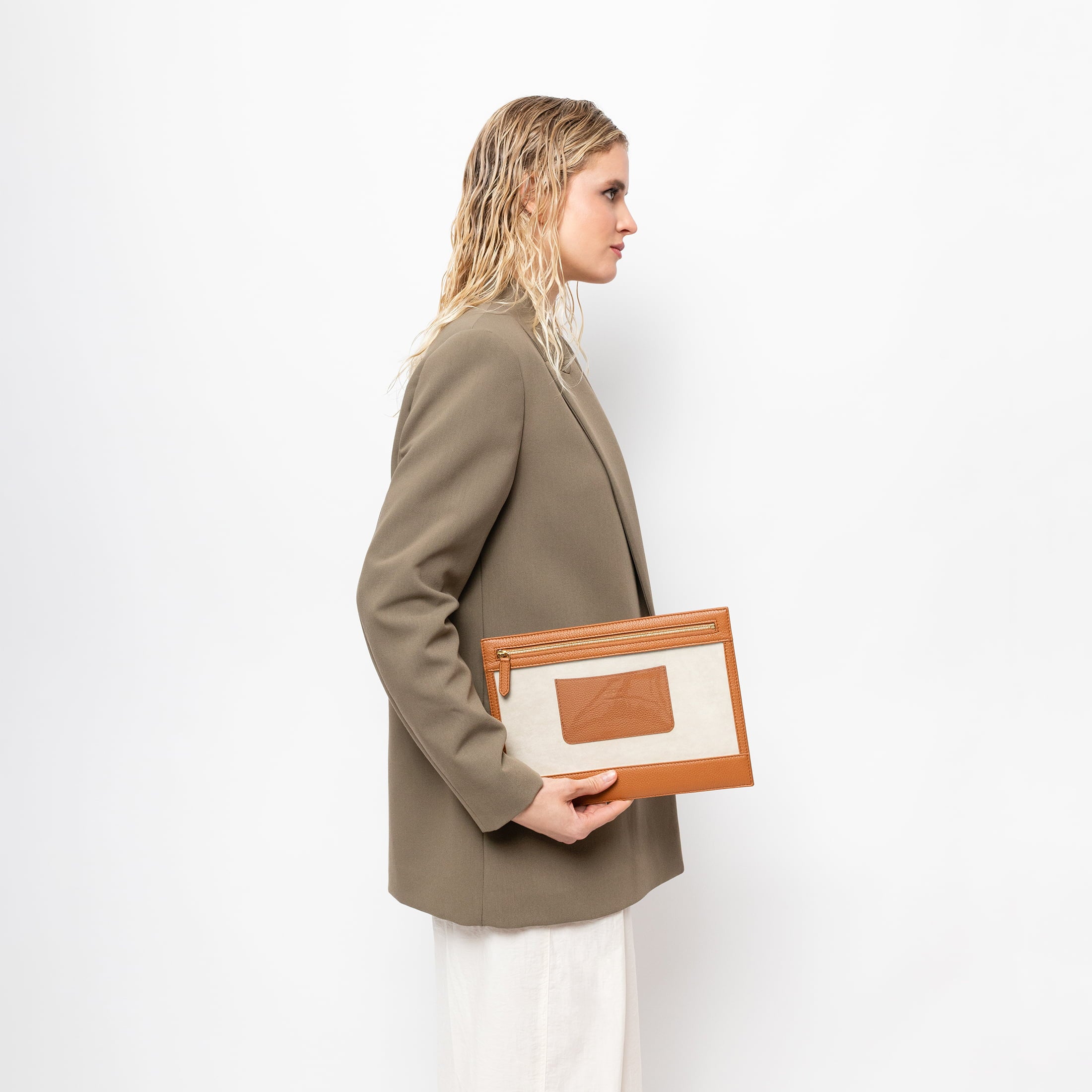 Seeview Pouch