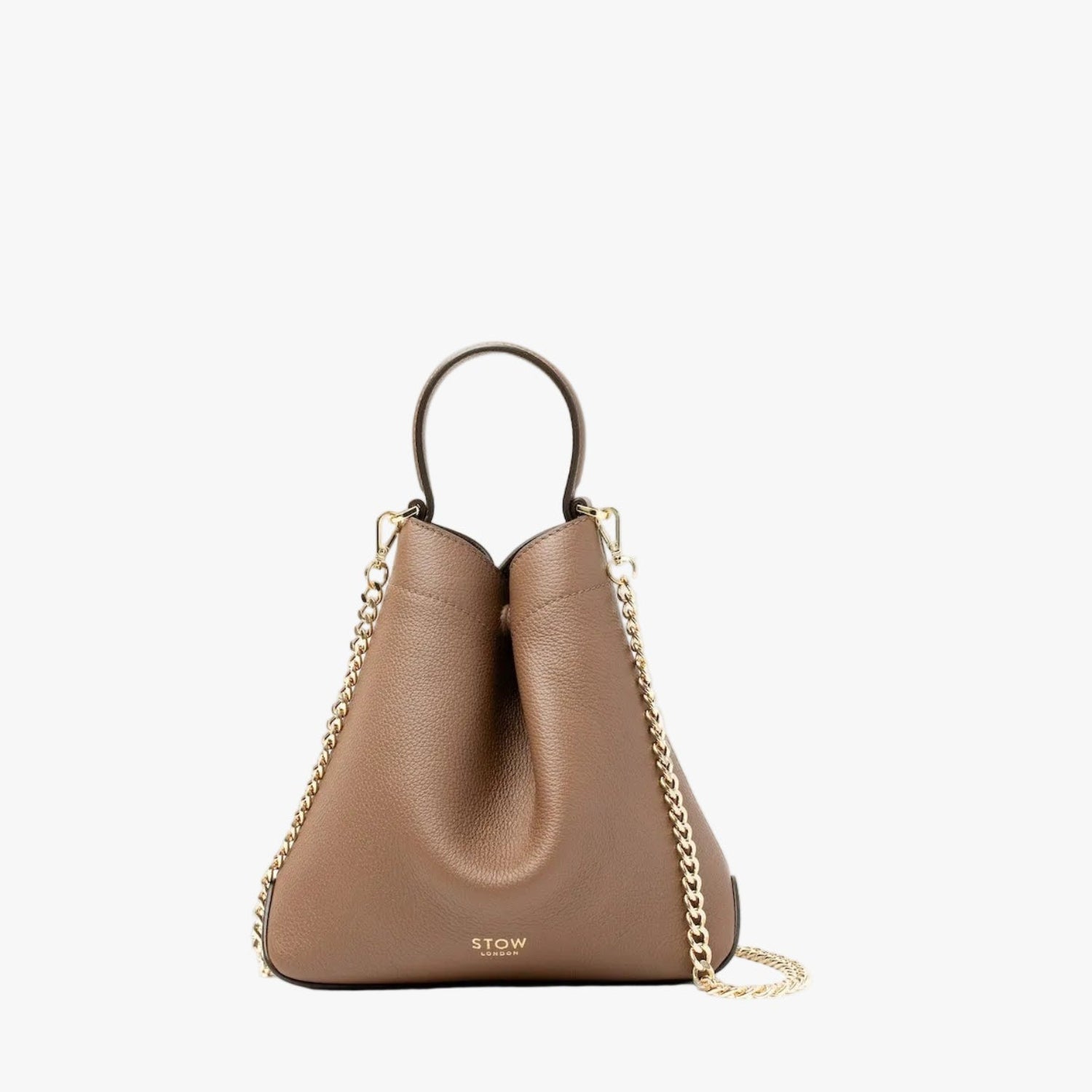 STOW London's Mini Curve in Mocha pebbled leather and detachable gold plated chain strap featuring gold-coated stainless steel hardware on a light grey background
