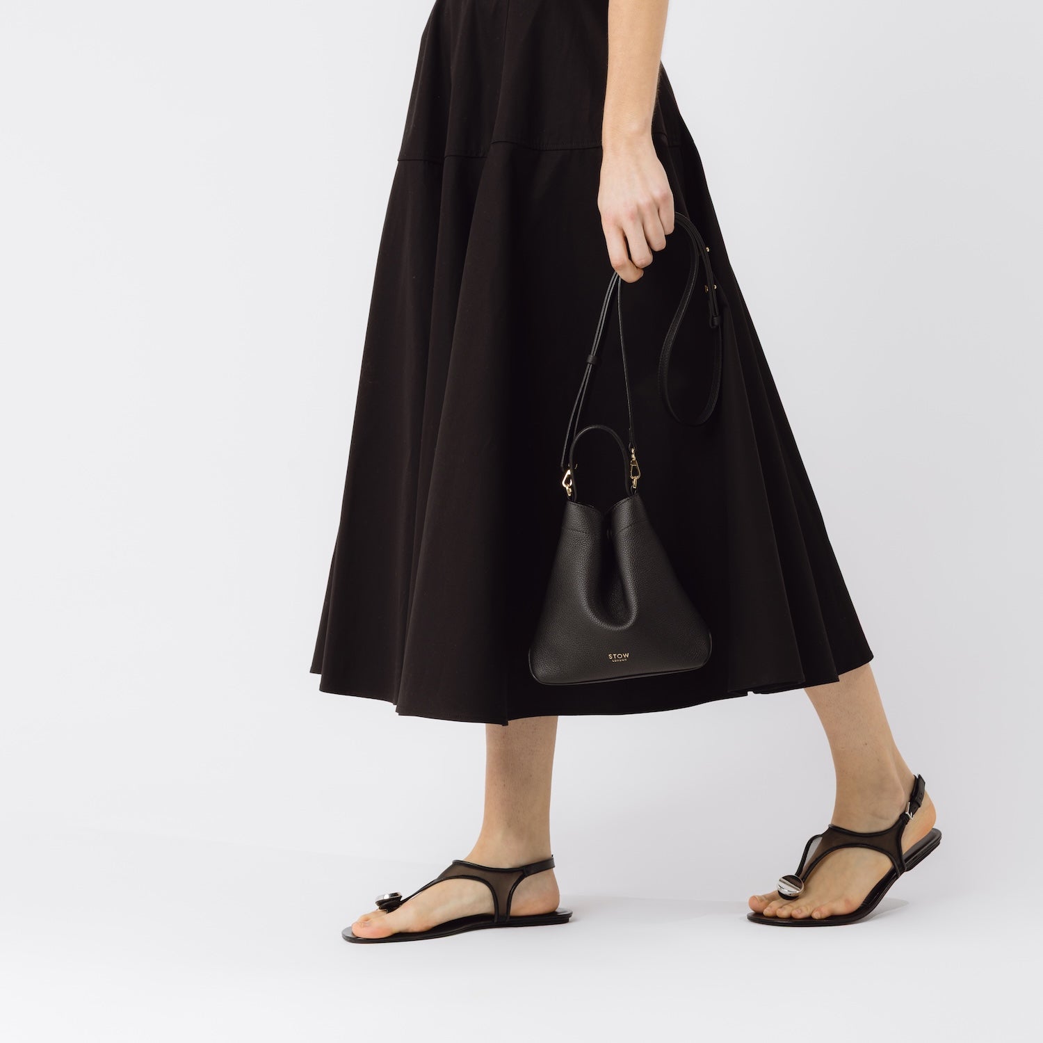 Mini Curve Crossbody-Gurt aus Leder