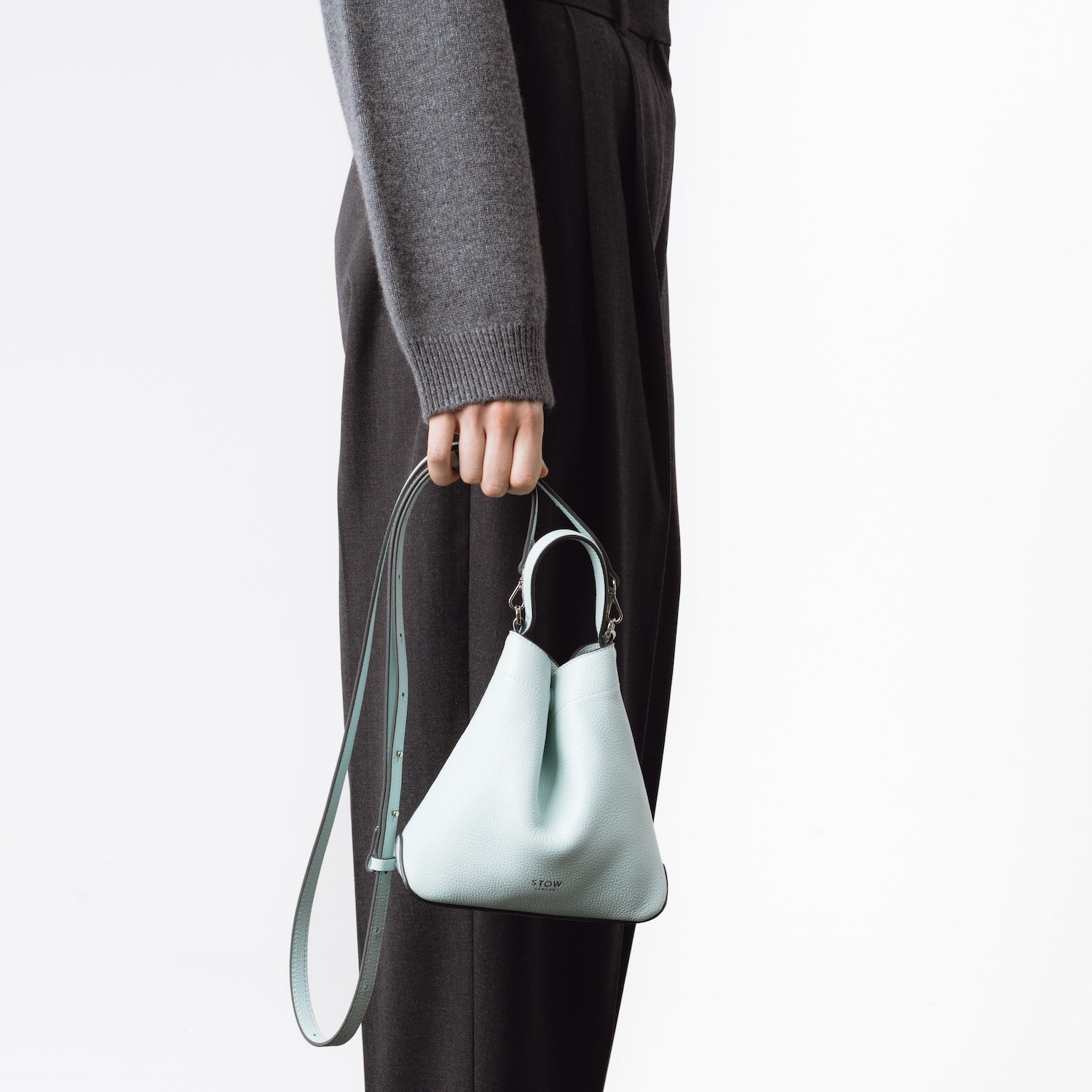 Mini Curve Crossbody-Gurt aus Leder